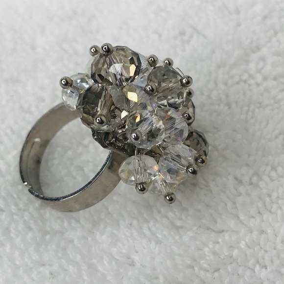 Crystal clear beaded ring with silver toned band - Picture 1 of 5